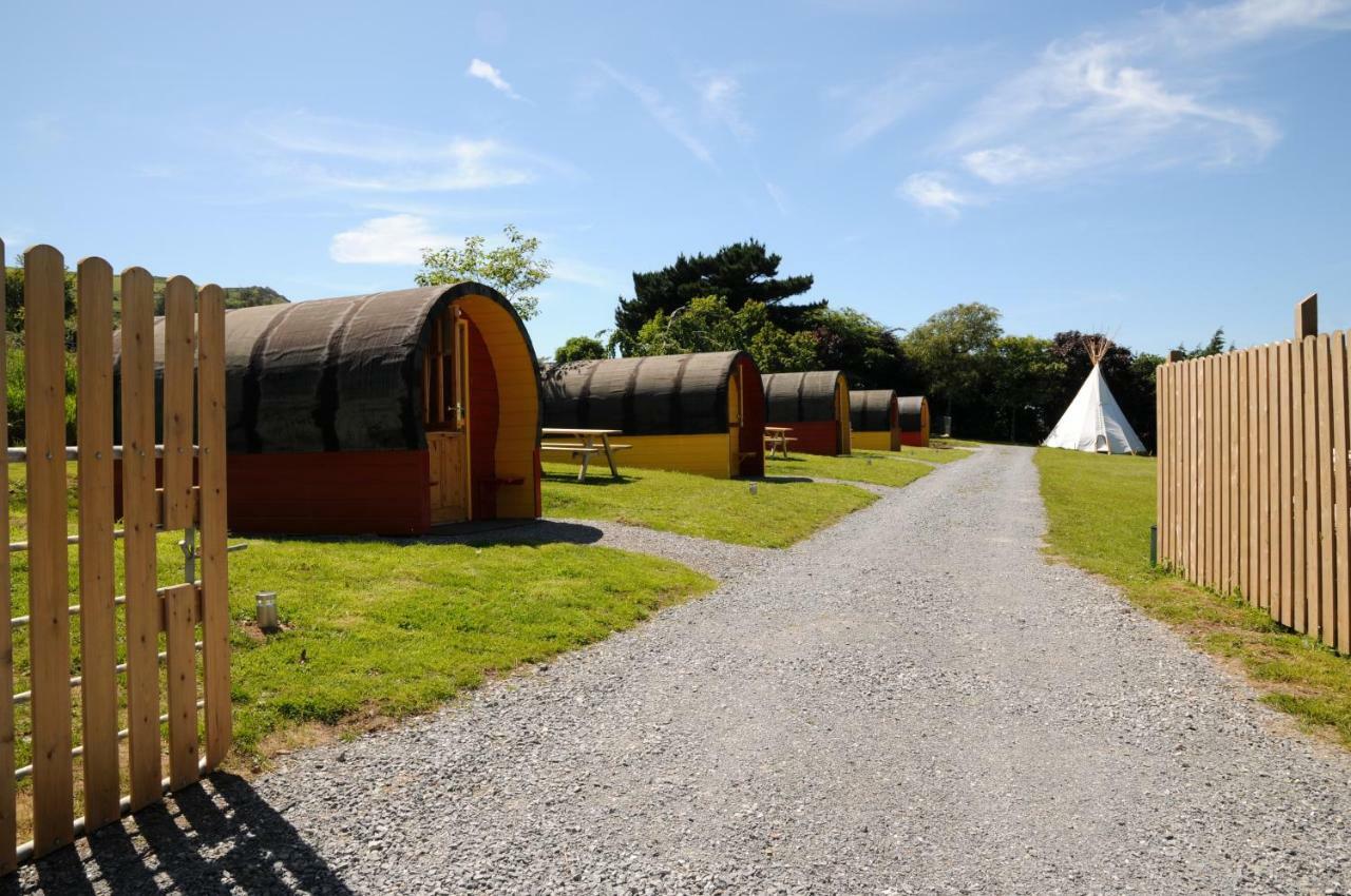 Coach Field Camp Hotell Eksteriør bilde